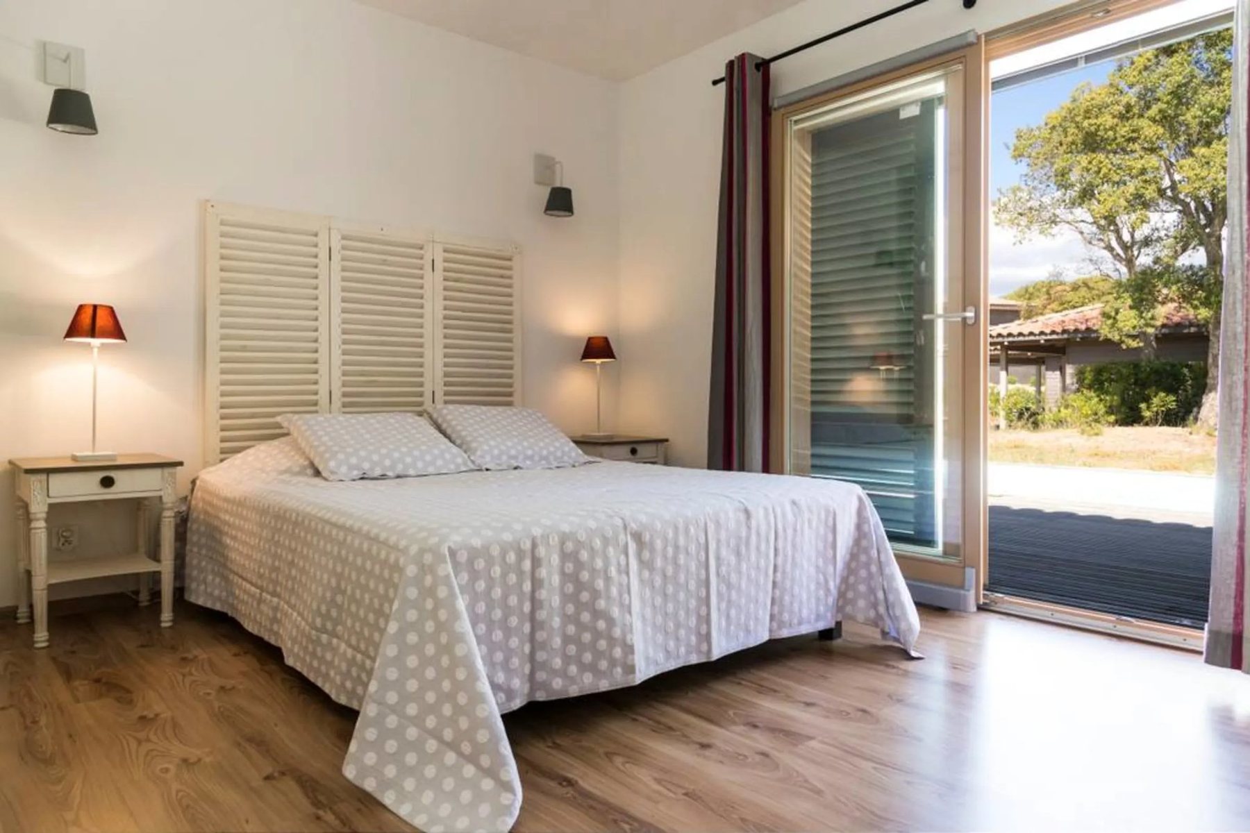 Les Arbousiers — bedroom double, villa with a private pool in Figari