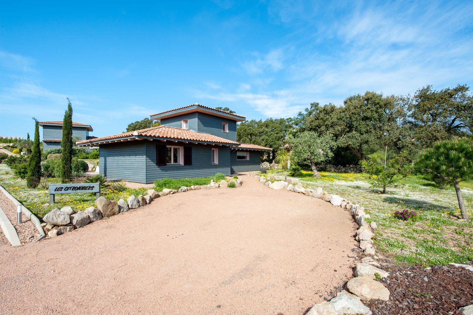 Les Citronniers — Fassade allee, Villa mit privatem Pool in Figari