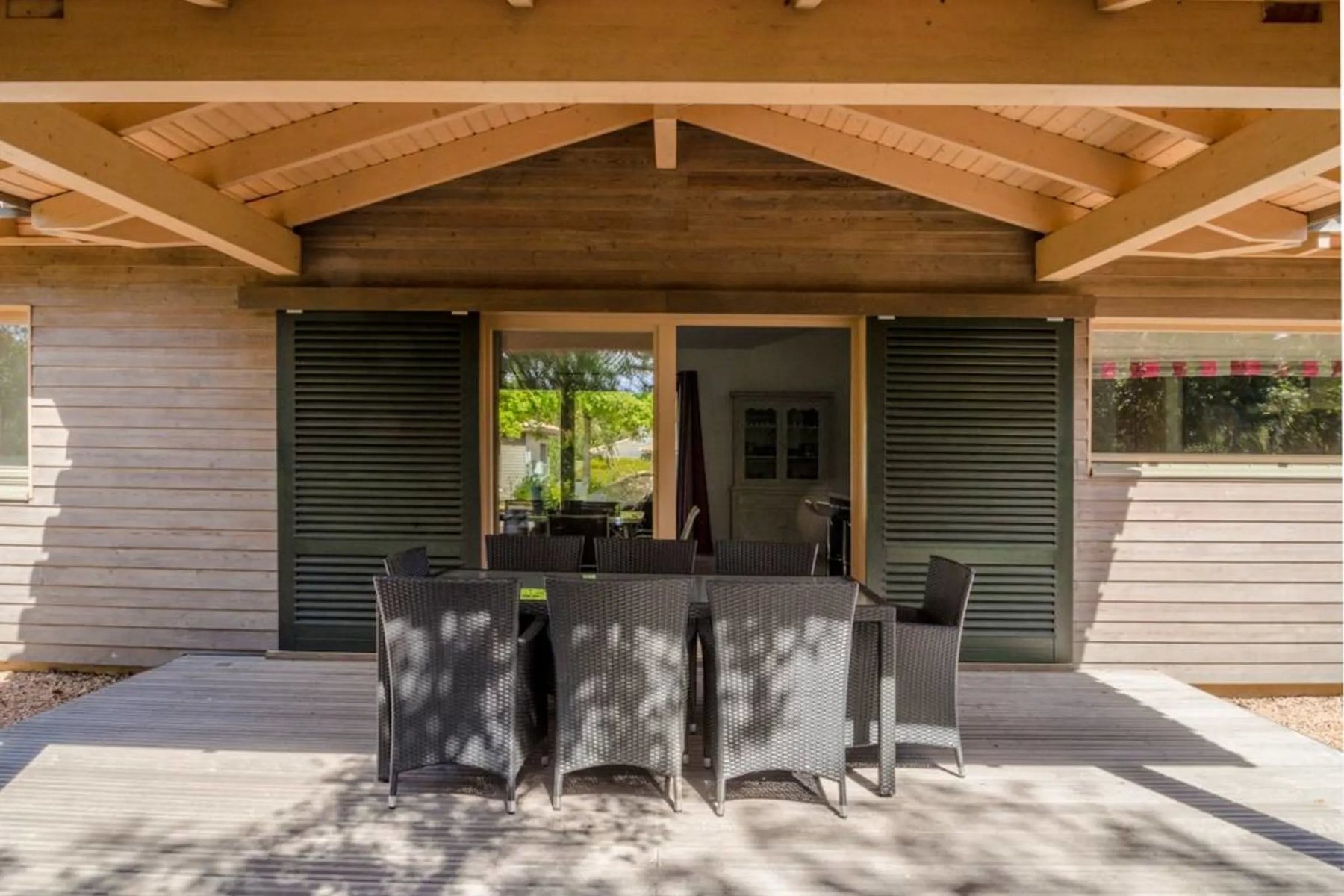 Les Figuiers — terrasse pergola, villa avec piscine privée à Figari