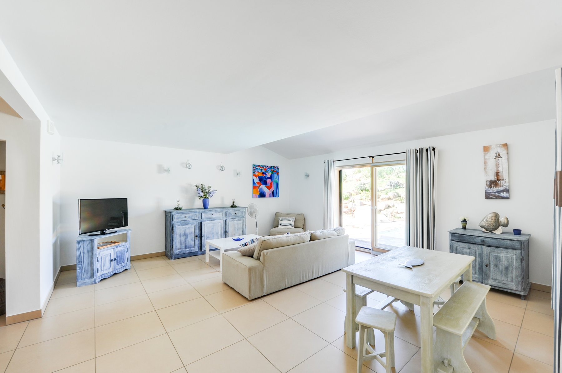 Les Oliviers — living room view terrace, villa with a private pool in Figari